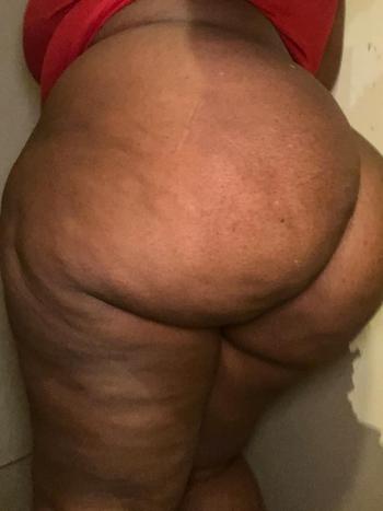 Dimples, 26  female escort, Eastern