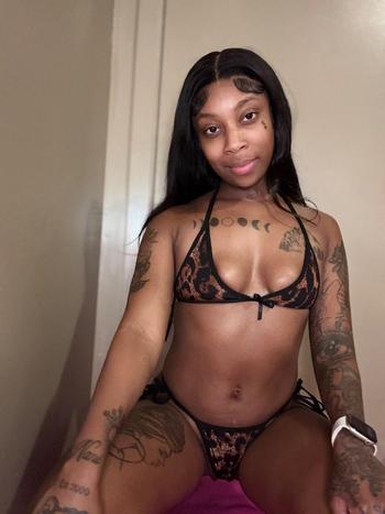 Renee Nutts, 25  female escort, Eastern