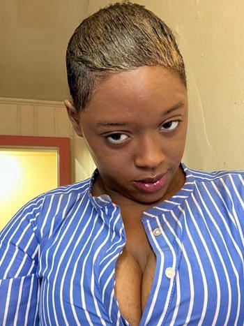 Kay, 25  female escort, Eastern