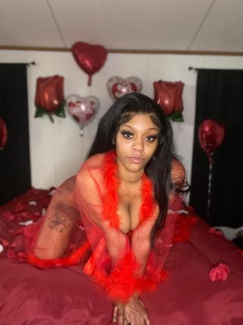 252-572-1019, 23  female escort, Eastern