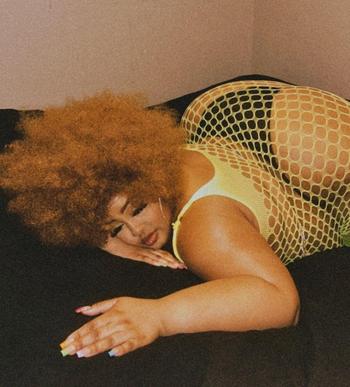 Kharm, 26  female escort, Eastern