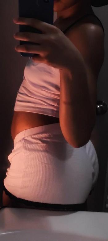 Redd, 23  female escort, Eastern