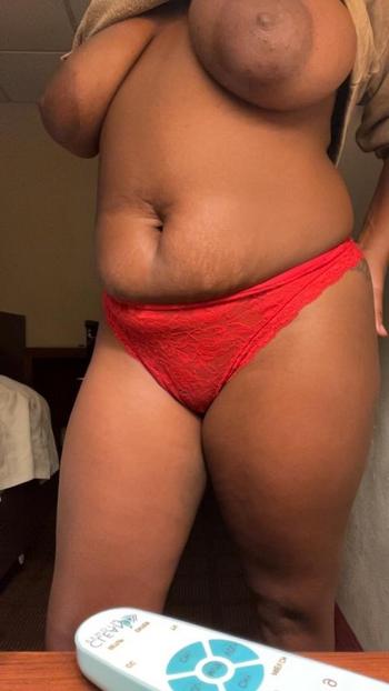 252-721-7495, 28  female escort, Eastern