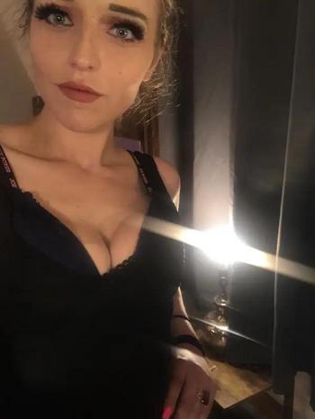 2528131428, female escort, Eastern